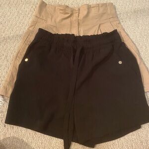 2 pairs of women’s XS shorts like new!